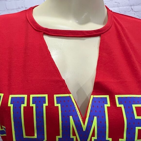 ZUMBA Game on V-neck Tee in size medium red - Picture 2 of 6